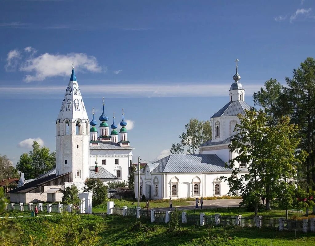 Ивановская область сегодня. Лух Ивановская область. Посёлок Лух Ивановской. Успенский храм Лух Ивановская область. Храмовый ансамбль посёлка Лух.