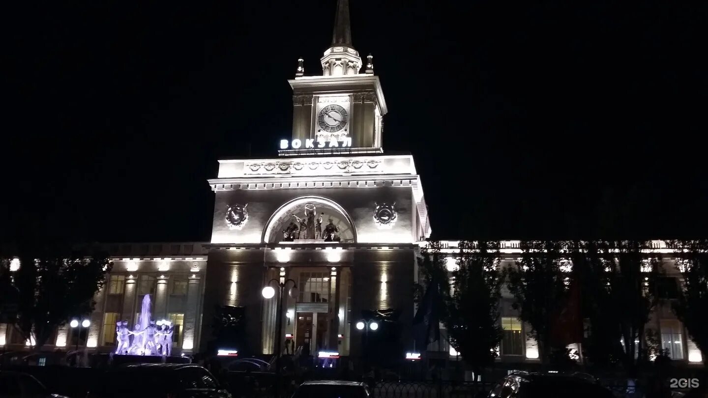 алчевск железнодорожный вокзал. татарск привокзальная площадь. жд вокзал контактный телефон. жд станция воронеж-курский. валуйки железнодорожная станция.