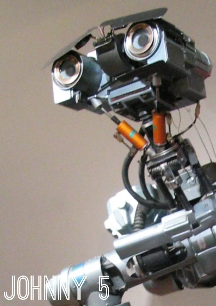 Vx робот. Short circuit johnny 5 робот. робот джонни 5 игрушка.