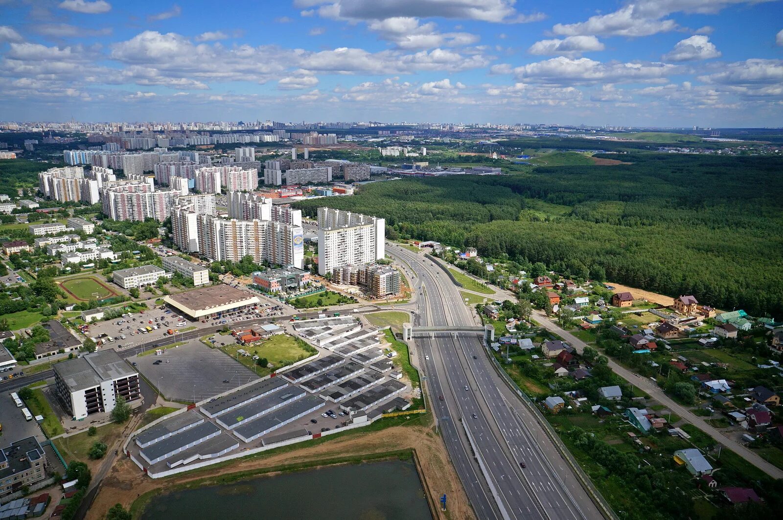 Г новомосковский московская. Ново-Переделкино район. Новопеределкино. Ново-Переделкино район Москва. Район Новопеределкино Москва.