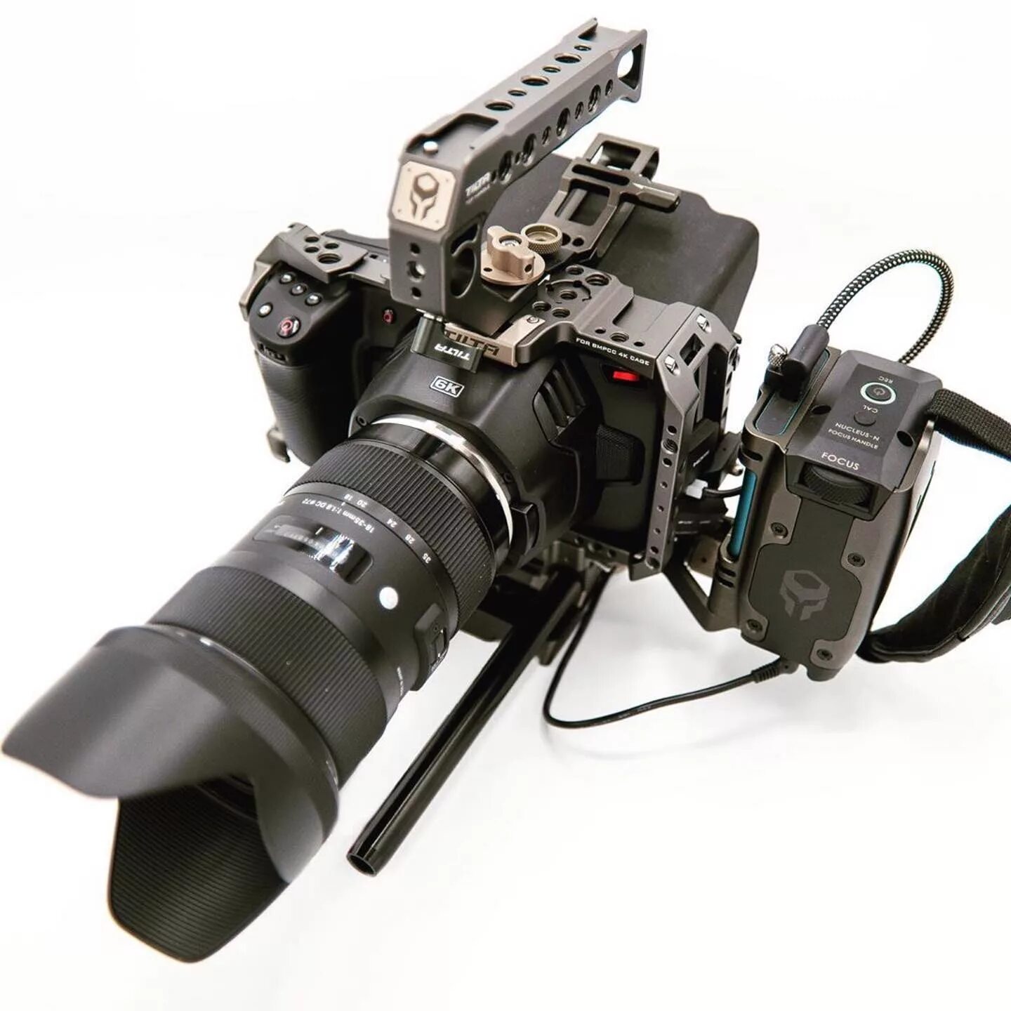 Magic cam. Blackmagic pocket cinema camera 6k. blackmagic design pocket cinema camera 6k. кинокамера blackmagic pocket cinema camera 6k pro. камера блэк мэджик 6 к.