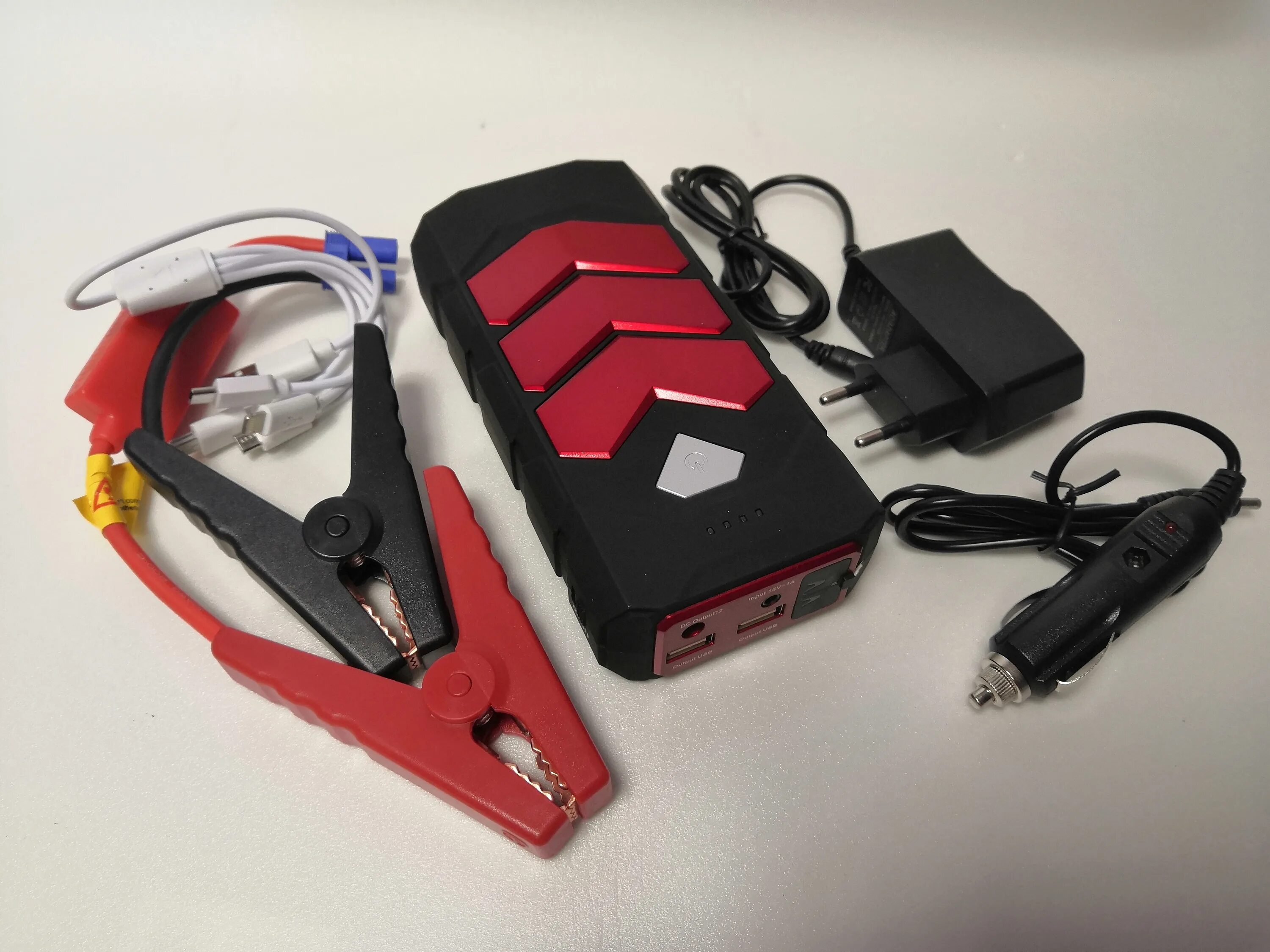 High power jump starter. Multi-function jump starter. Power bank с пусковым устройством. Повер банк auto vox. Аккумулятор для jump starter.