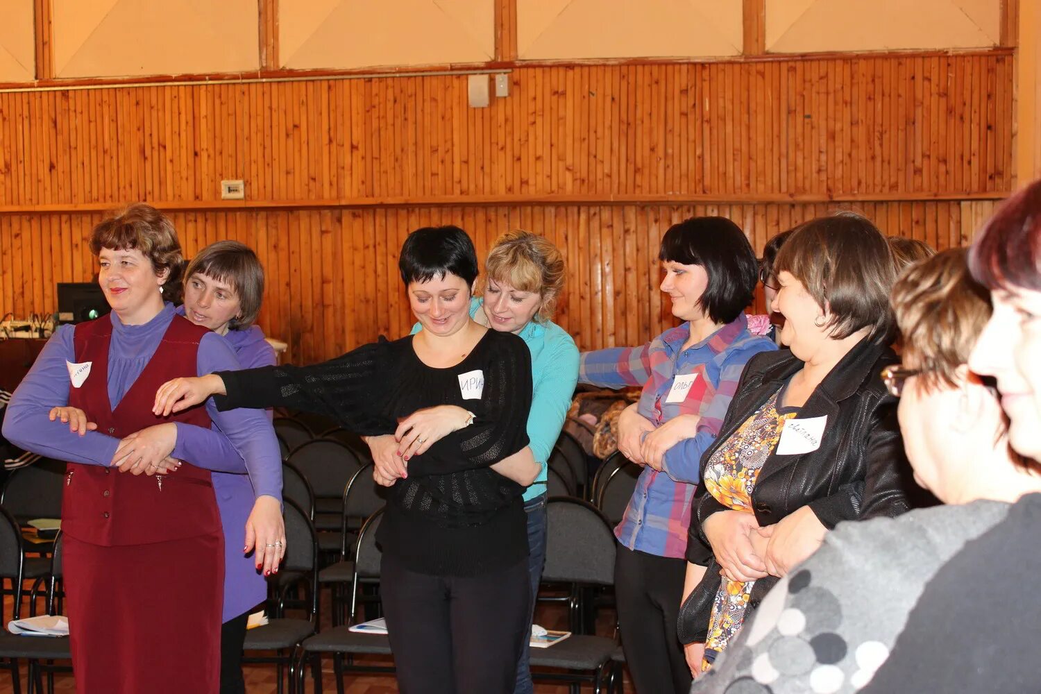 магазин радуга тяжин. барахолка тяжин. барахолка с маленькими игрушками. барахолка с детскими игрушками. пгт тяжинский кемеровская область.