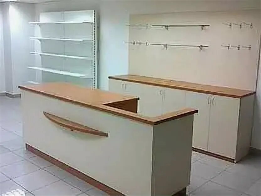 Shop stol. Кассовая стойка для магазина. Shop stol. Кассовый стол для магазина. Столы в apple store.