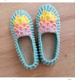 Тапочки крючком из плюшевой пряжи на подошве