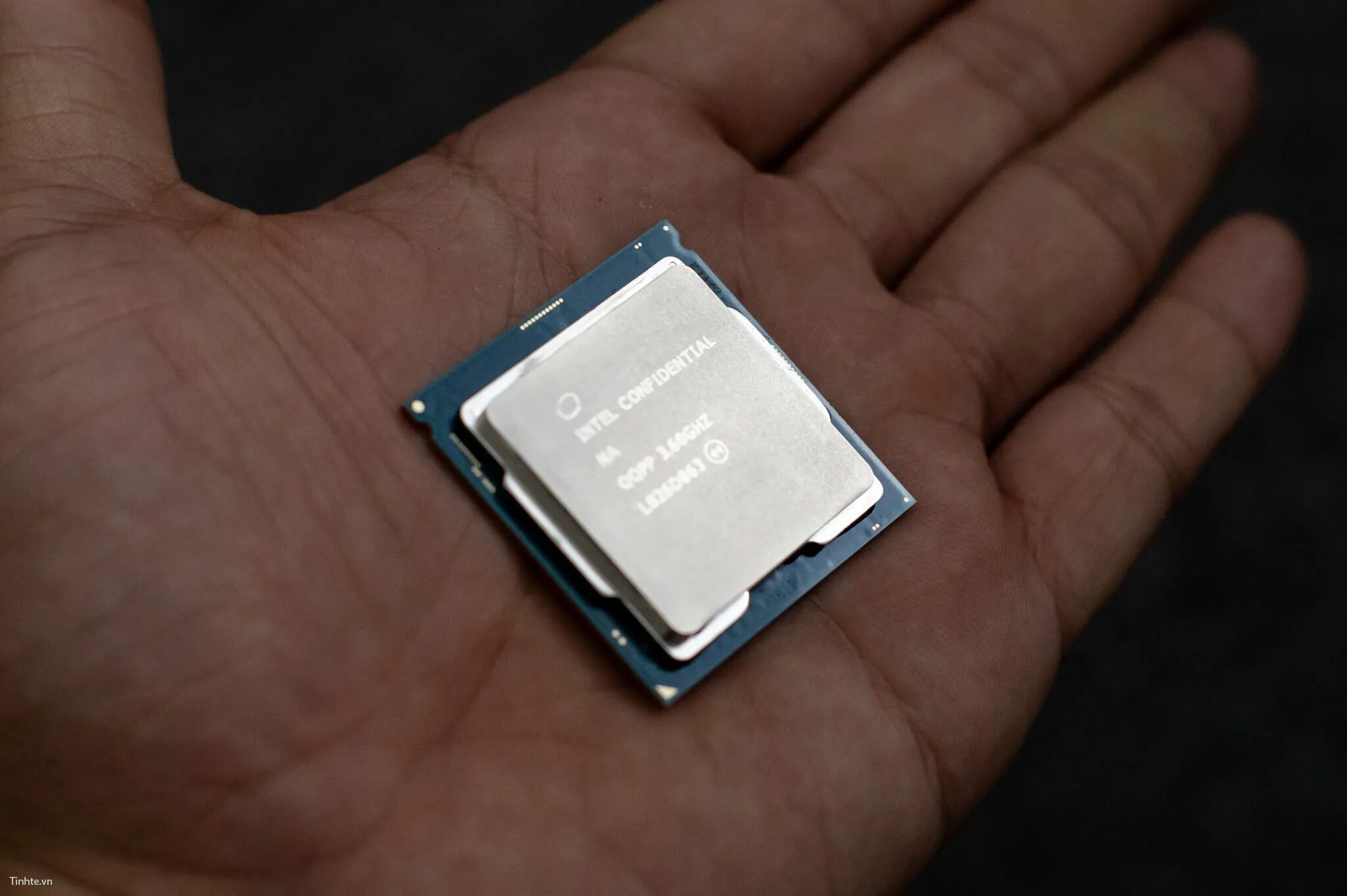 Core i9 поколения. Intel Core i9-9900kf. Intel i9 9900k. Intel Core i9 упаковка. I10 9900k.
