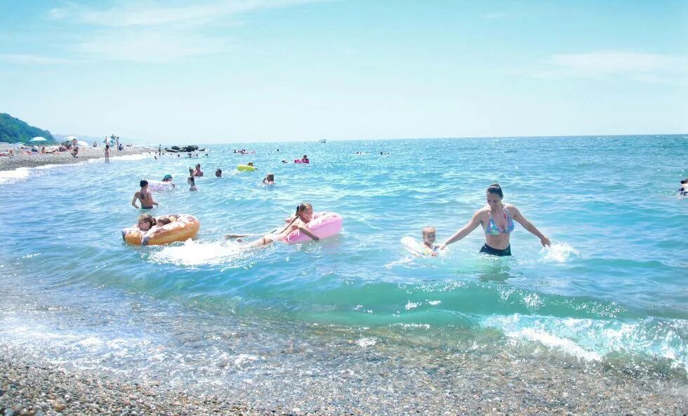 Море Лазаревское Сочи Вардане. Вардане пляж. Отдых на море с детьми Сочи. Вардане с детьми пляж. Отдых с детьми все включено черное море