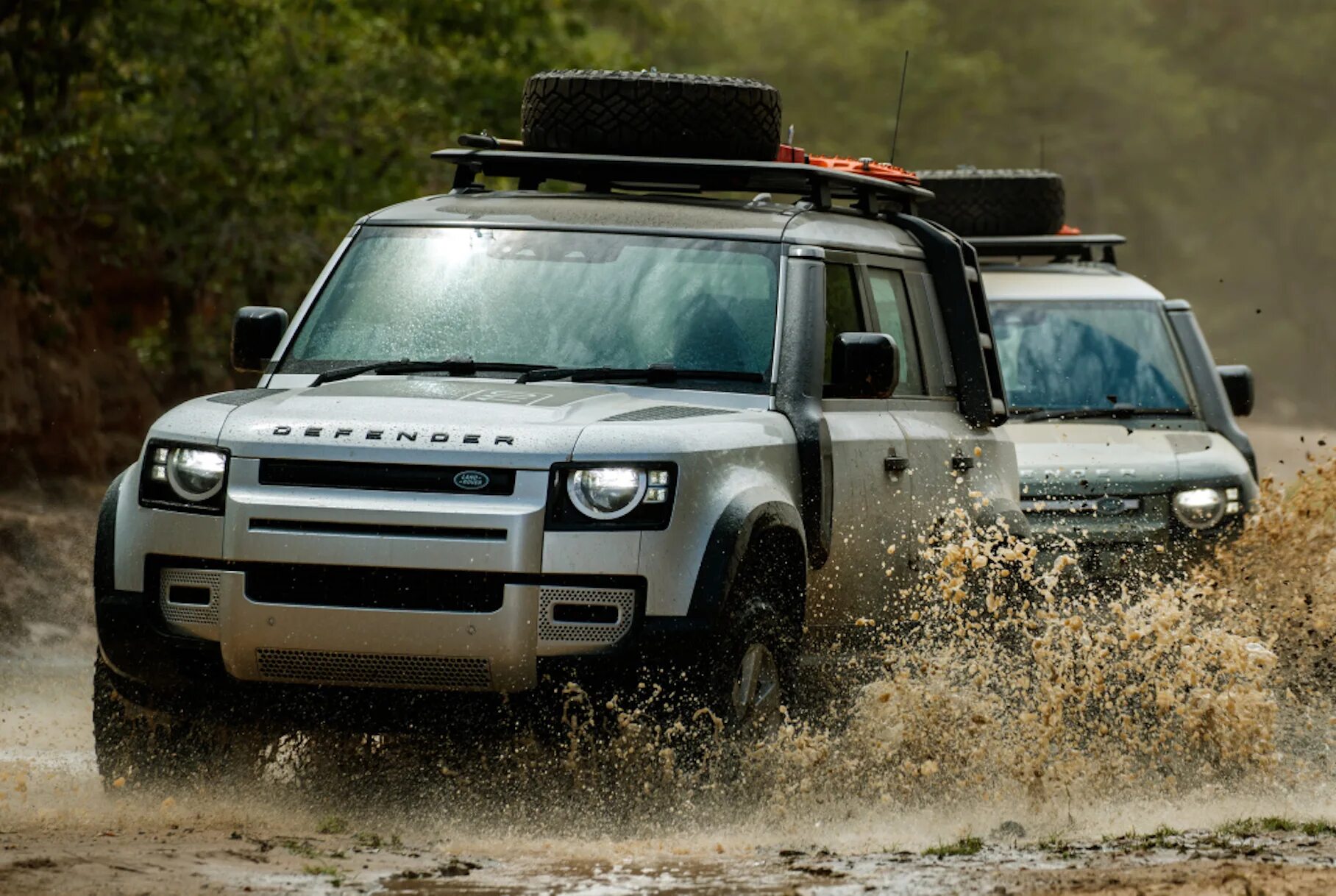 Defender fame. Рендж Ровер Дефендер 2022. Land Rover Defender новый. Новый ленд Ровер Дефендер 2020. Ленд Ровер Дефендер 3.