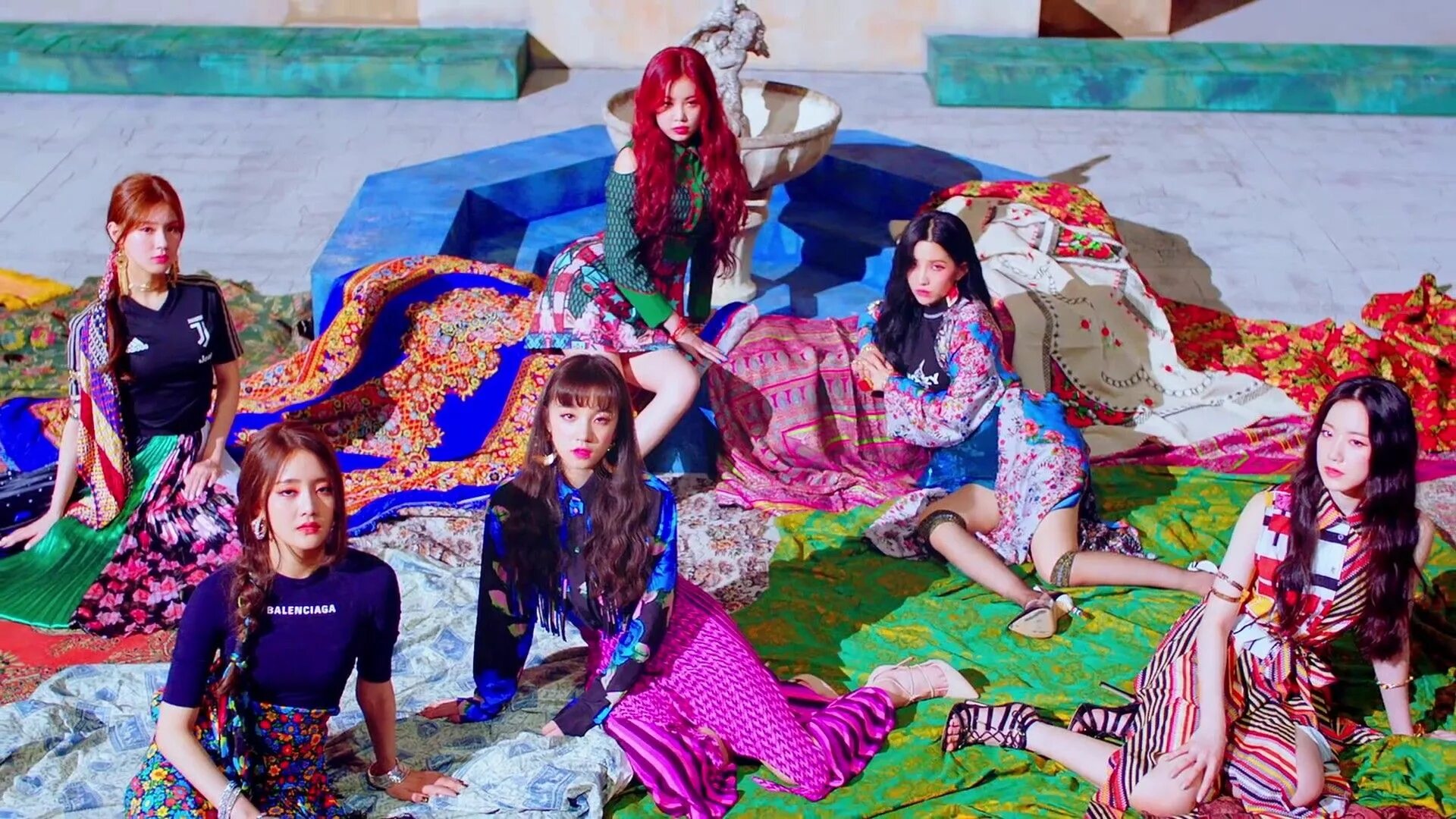 Джи айдл офф. Группа джи айдл. gidle суджин. группа g idle hwaa. g idle hann обложка.