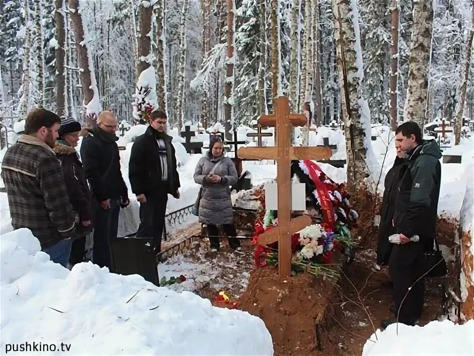 Николая рыжкова похоронили. Невзоровское кладбище в Пушкино. Невзоровское кладбище храм. Пыхтинское кладбище.