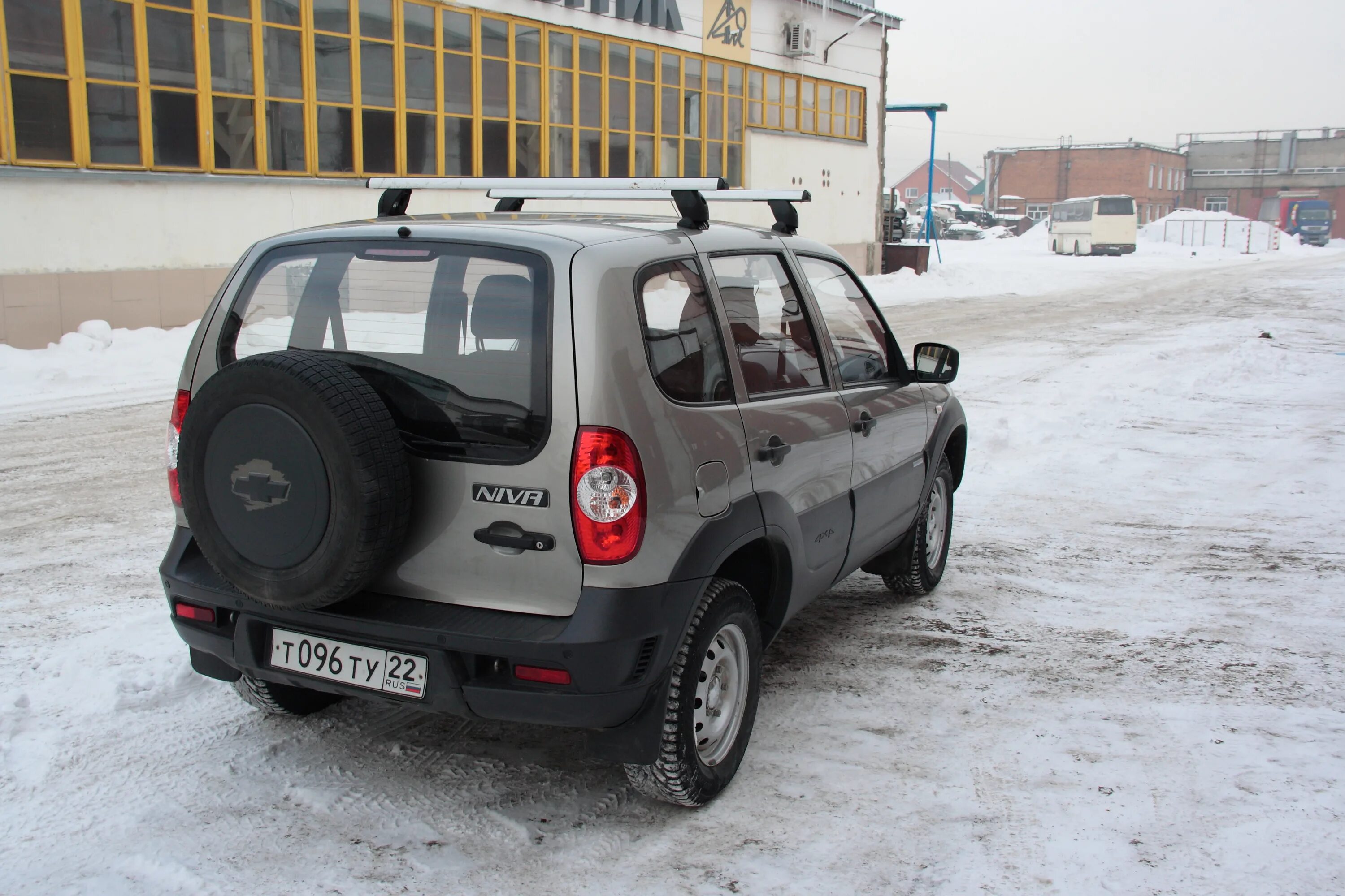 Нива Шевроле 2012. Шевроле Нива 2012 года. Шевроле Нива 2012 номер. Chevrolet Niva 2012 модель.