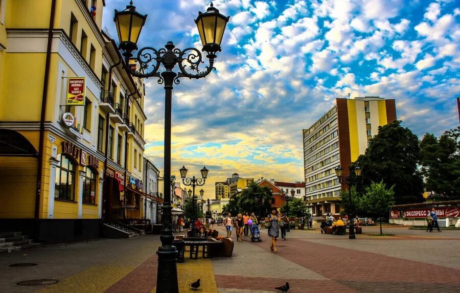 Брест центр города. Брест Советская. Брест улица Советская. Брест город в Белоруссии. В каком году брест стал советским