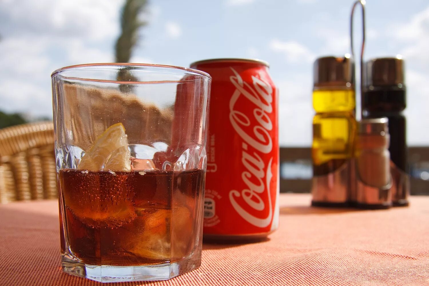 Das cola