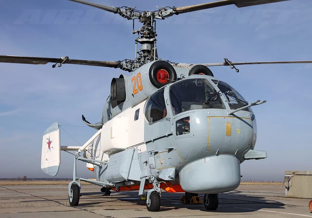 2 ка 27. Ка-27пс вертолет. Ка-27 вертолёт ВВС России. Палубный вертолет ка-27. Ка-27пс.