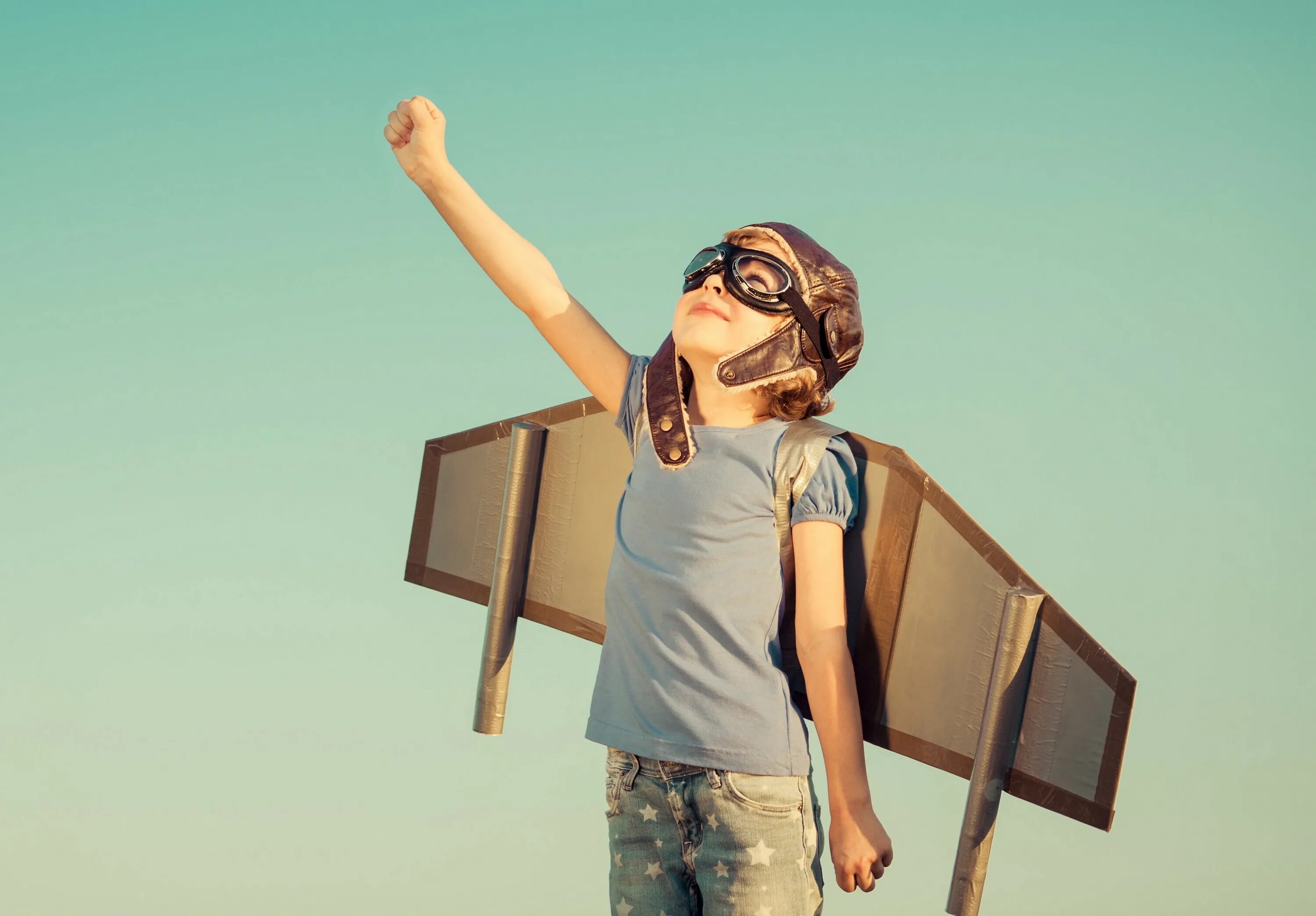 Самореализация женщины. Time and tide wait for no man. Гармония с окружающими людьми. Relationship презентация. Команда инвесторов.