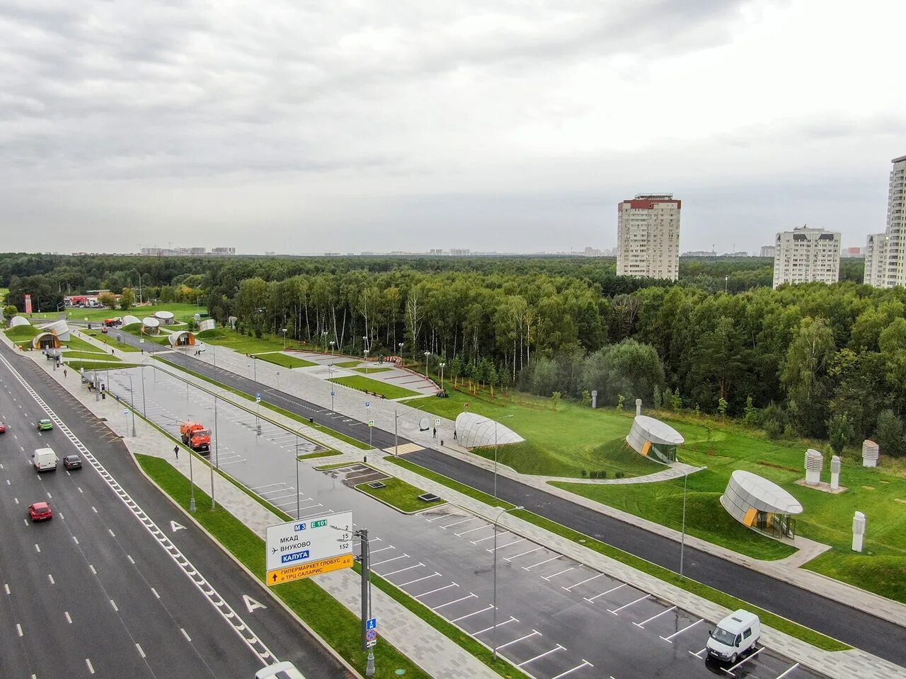 Юго-западная район москвы 1999. Тропарёво-никулино район. Пересечение обручева и ленинского проспекта. Улицы на юго западе москвы. Район метро коньково.