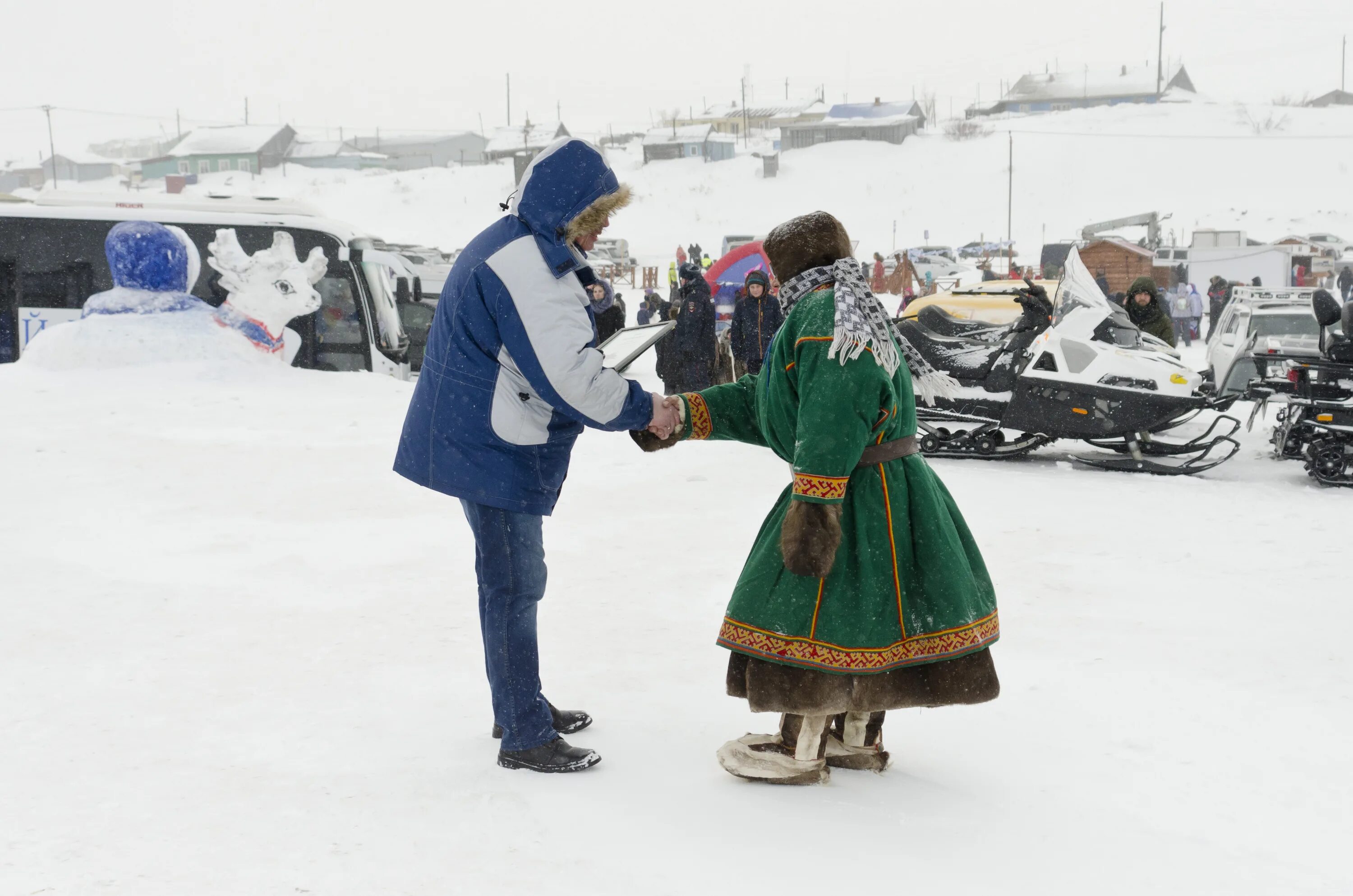 Погода ямбург точный. Ямбург (Ямало-Ненецкий автономный округ). Посёлок Ямбург Надымский район.