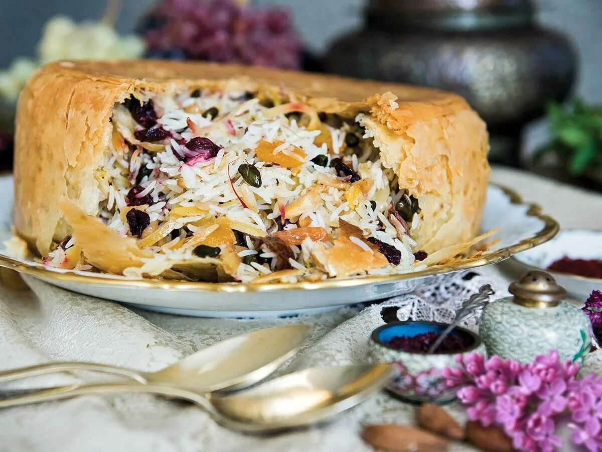 Азербайджанская кухня шах плов. Шах-плов королевский азербайджанский. Азербайджанская кухня шах плов. Шах-плов королевский азербайджанский. Шах-плов королевский азербайджанский.