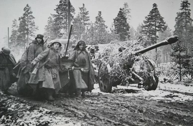 Партизанский отряд василисы кожиной. Московская битва (1941 - 1942 гг. Битва за москву картинки. Народ под москвой. Народ под москвой.