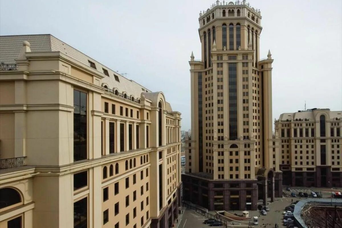 Гостиницы возле павелецкой москва. Павелецкая тауэр. апартаменты на павелецкой. отель рядом павелецким вокзалом в москве. белые дома на павелецкой.