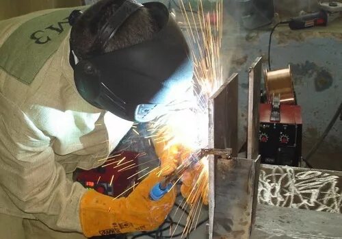 Сварка полуавтомат. Сварка полуавтомат. Mig/mag welding equipment. Полуавтоматическая сварка сварка. Esab mig 405.