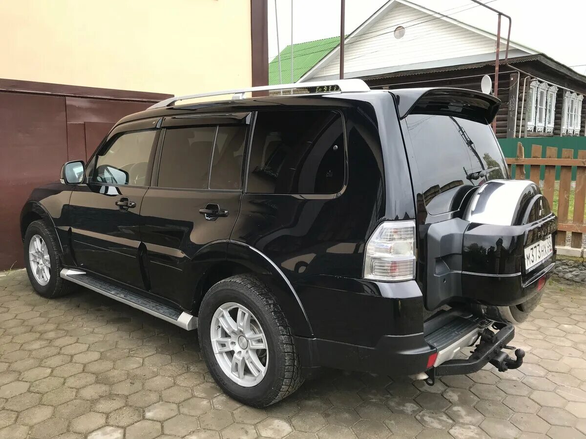 Pajero черный. Mitsubishi Pajero 4 черный. Mitsubishi Pajero 4 Tuning. Паджеро 4 черный с кунгом.