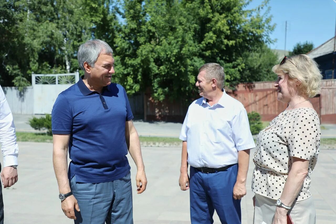 Володин в вольске. Работа вольск сегодня. Поездка губернатора в вольск. Новости вольска саратовской области за последние дни. Работа вольск сегодня.