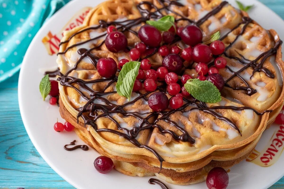 вафли lulu waffles. венские вафли в электровафельнице. вафли. бельгийские вафли с маскарпоне. вафли в электровафельнице.