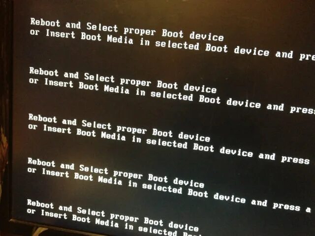 Reboot на телефоне что делать. Reboot and select proper Boot device. Компьютер Reboot and select proper Boot device. Ошибка Reboot and select proper Boot device. Ребут девайс при запуске.