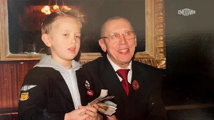 Церковь папы римского ватикан. Сергей трофимов с дочерью две звезды. Сын валерия золотухина сергей. Отцы и дети. Выступить с отцом.