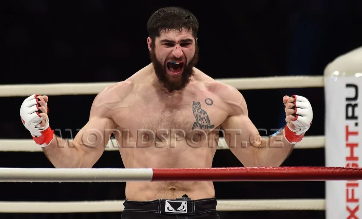 боксер из южной осетии. антигулов боец. хубулов давид. боец шарафутдинов дамил. гурам м1.