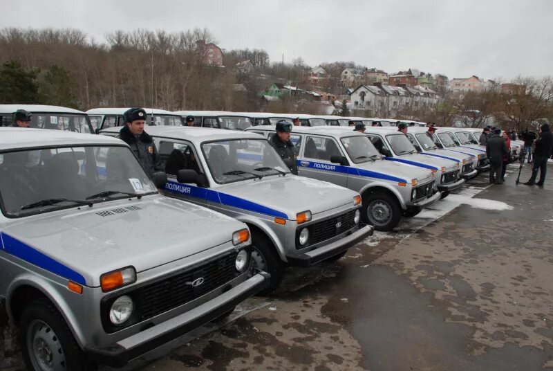 Продажа списанных организаций. Списанные служебные авто. Списанные машины МВД. Нива полиция. Служебная Нива.