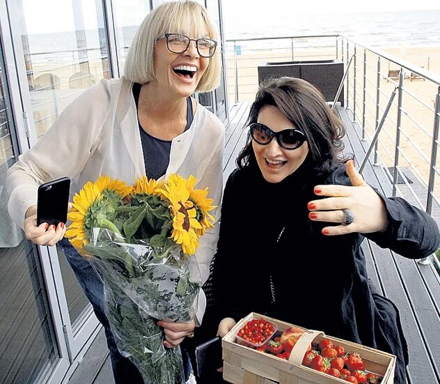 лайма вайкуле сейчас. лайма вайкуле сейчас 2021. латвийская певица лайма вайкуле. где сейчас живет вайкуле. вайкуле в юрмале фото.