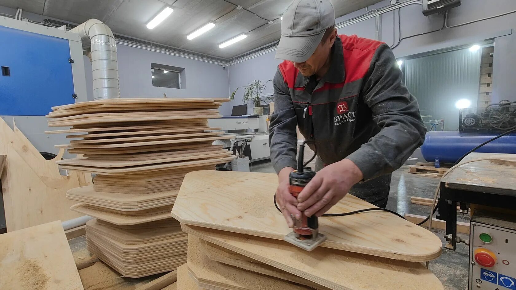 распил дсп, лдсп, мдф, осп кромление, присадка. раскрой лдсп. пилы для мебельного производства. распил тюмень. распил и кромление лдсп.