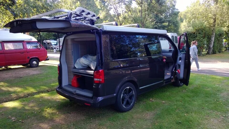 Фольксваген транспорт т 5. Фольксваген т5 сервис. Фольксваген т5 сервис. Фольксваген транспортер т5 2012. Фольксваген т5 сервис.