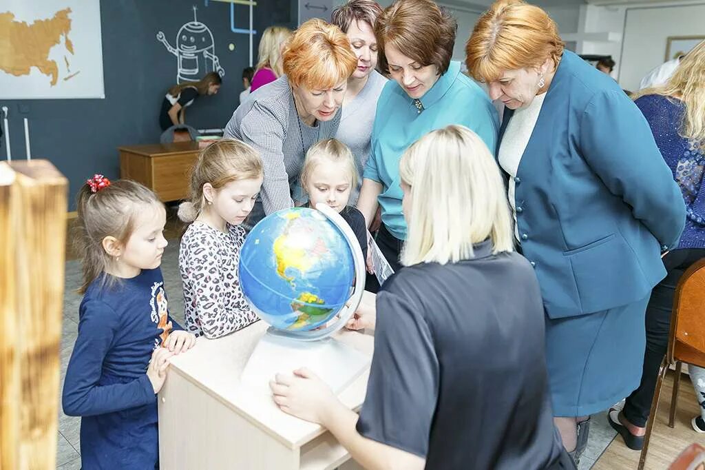 Детский центр эврика ивантеевка. Эврика учебный центр санкт-петербург. Эврика домодедово подготовка к школе. Эврика домодедово. Танцы эврика домодедова.