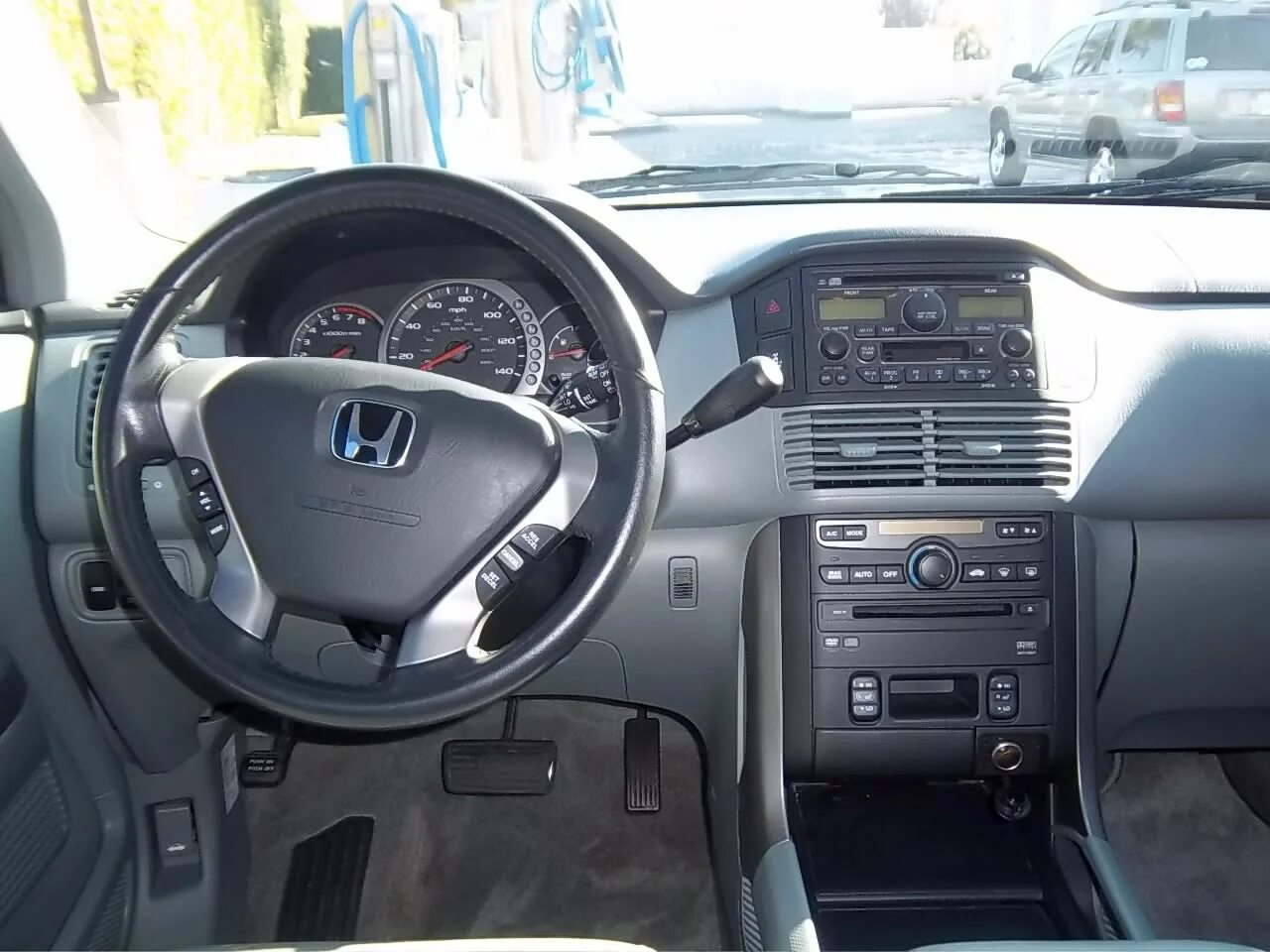 Торпеда 2004. Honda Pilot 2004. Honda Pilot 2002 Interior. Хонда пилот 2006 салон. Хонда пилот 2004 салон.