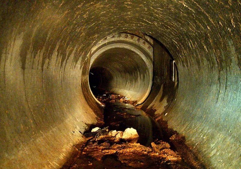 что такое коллектор канализации. коллектор внутри. что такое коллектор канализации. коллектор колодец. сливной коллектор бурстанка jk830.