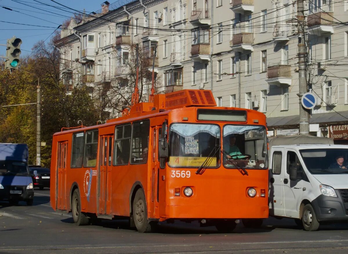 13 троллейбус нижний новгород. Нижегородский троллейбус. ЗИУ-682 Нижтролл, 3559. Троллейбус 4 Нижний Новгород. Нижтролл.