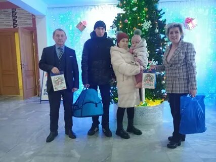 Поздравили многодетные семьи