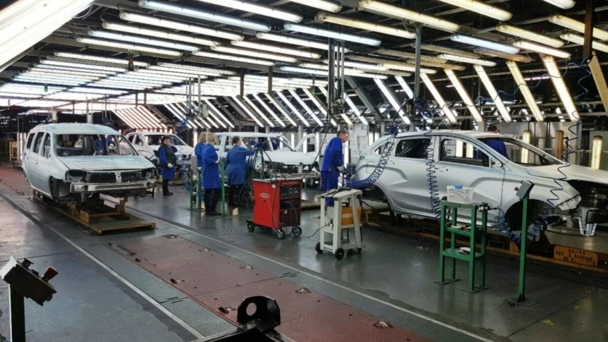 Автоваз 10. Автоваз заявил. Завод автоваз нива. Автоваз гранта завод. Взрыв на автовазе.