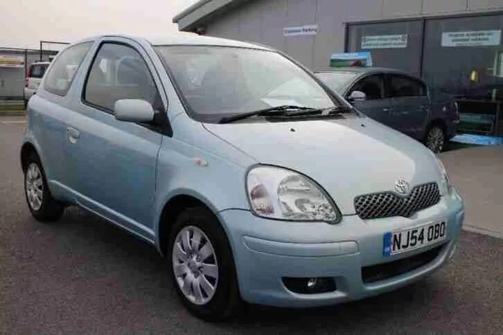 тойота ярис 2004. тойота ярис 2004г. тойота ярис 1. 3 автомат. ярис 2004 год.