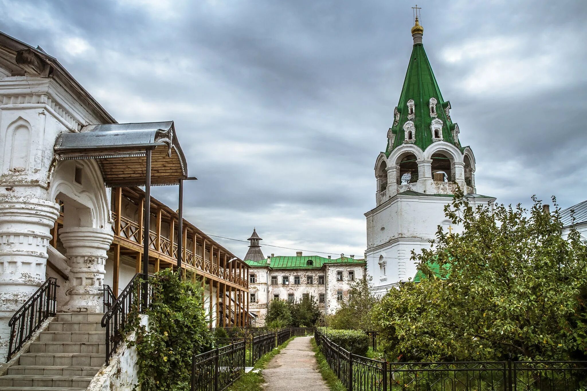 Свято троицкий нижегородская область. Свято-Троицкий Макарьевский Желтоводский монастырь. Макариев монастырь Нижний Новгород. Макарьевский монастырь Нижегородская.