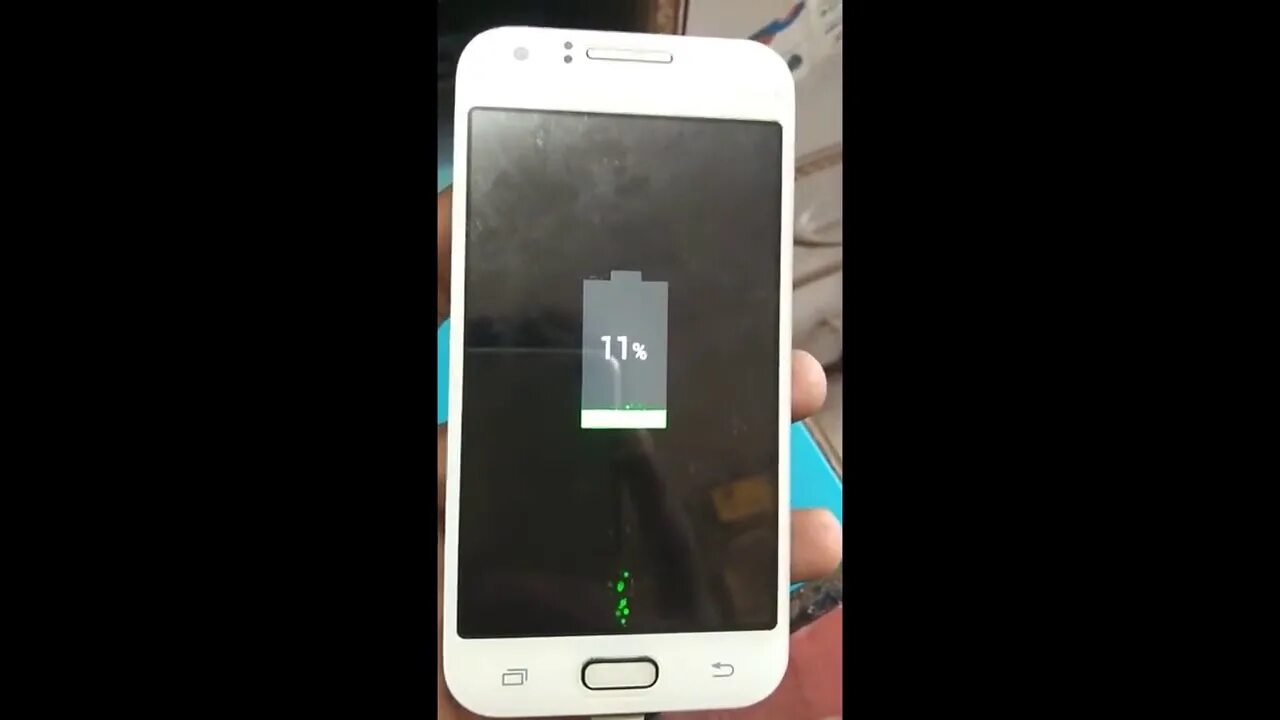 Set too low. Battery low samsung. samsung j1 батарея. low battery power off galaxy. low battery connect to charger.