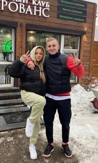 Стоун с кем встречается сейчас 2024