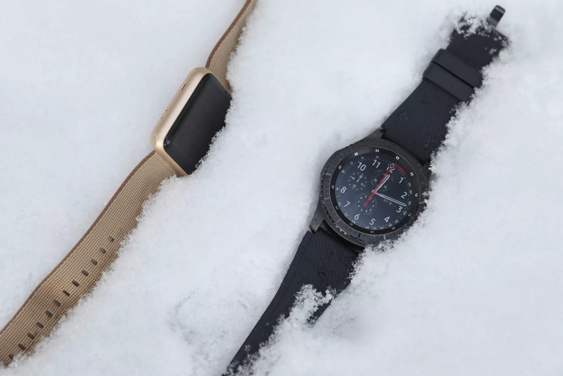Gear s3 frontier обзор. Samsung gear s3 frontier характеристики. samsung gear s3 frontier плата. samsung gear s3 frontier подделка. samsung gear s3 frontier always on display.