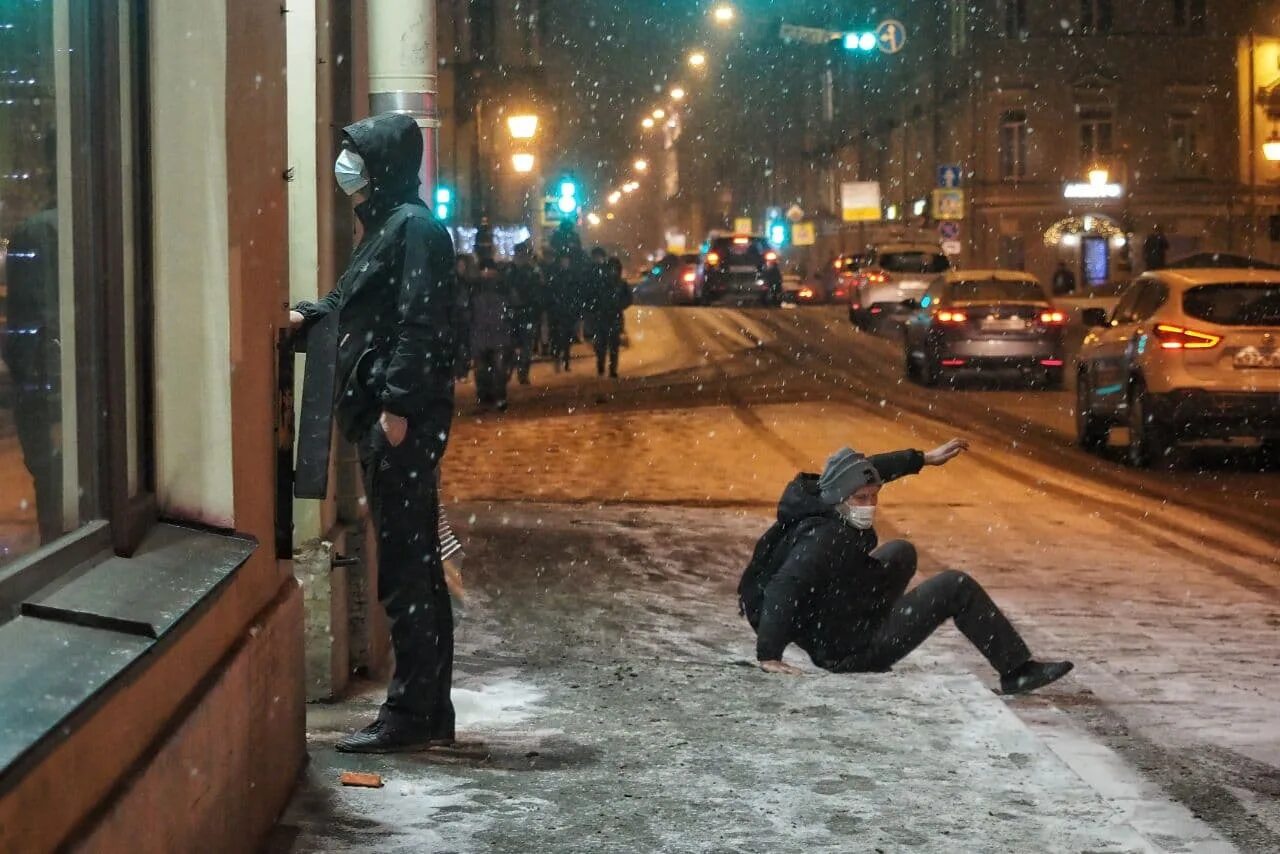 Воздух где идет в спб. Снег в Питере. Снегопад в Петербурге. Мокрый снег Питер. Питер дождь зимой.