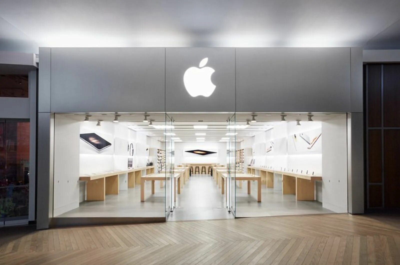 Телефон эпл сторе. Apple Store 2021. Эпл стор 5с. Apple Store 2011. Apple Store 2024.