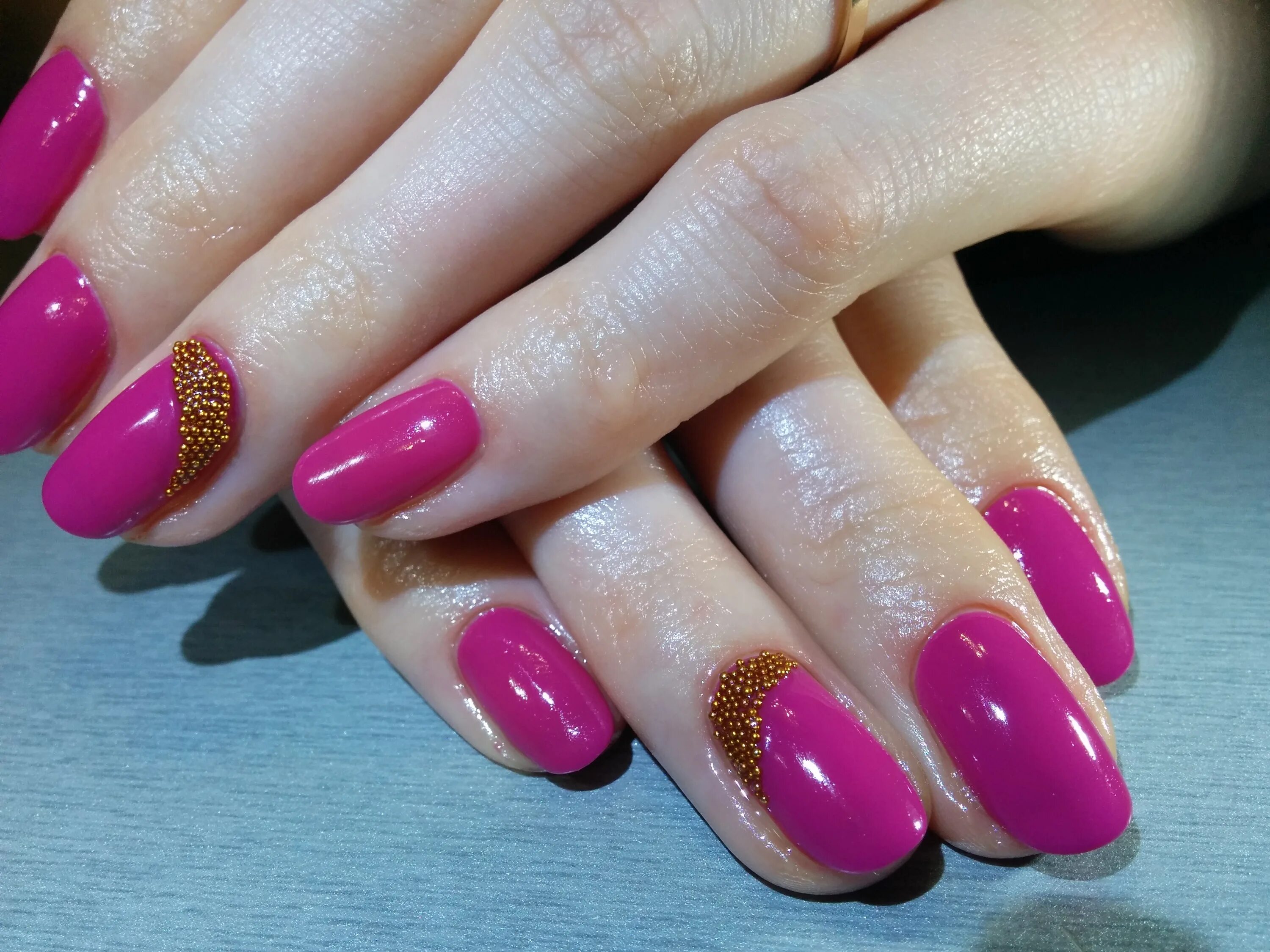 Красивые ногти. Ногти однотонные. Женский маникюр. Покраска ногтей гель лаком фото новинки. Шеллак для ногтей.