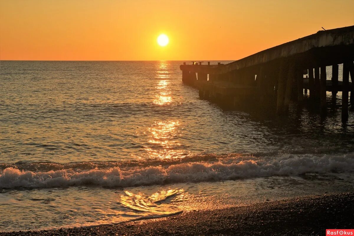 восход солнца в махачкале. восход солнца в дербенте. лазаревское закат. закат в махачкале. рассвет в махачкале.